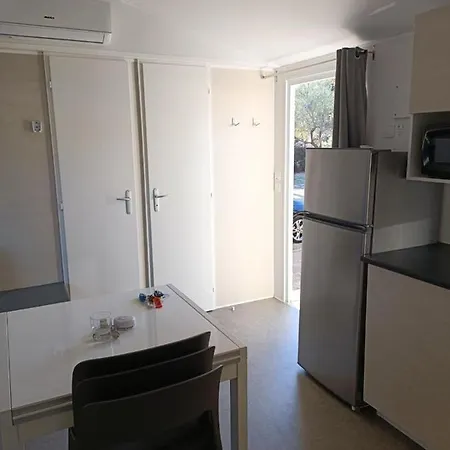 אתר קמפינג Mobil-home 97 *